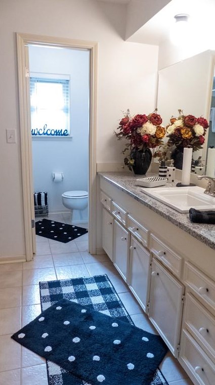 3711 Ledgestone Dr, Houston TX  77059-6525 exterior