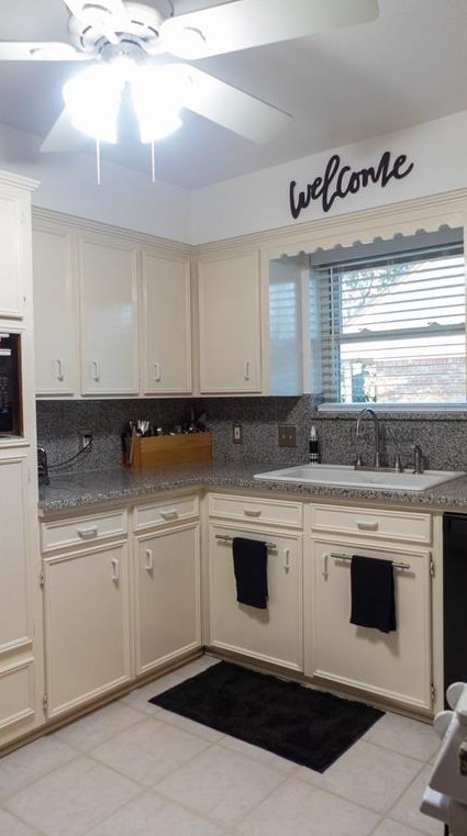 3711 Ledgestone Dr, Houston TX  77059-6525 exterior