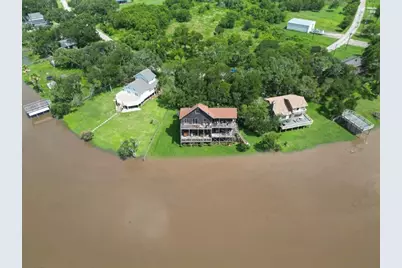 1163 Private Road 652, Sargent, TX 77414 - Photo 9