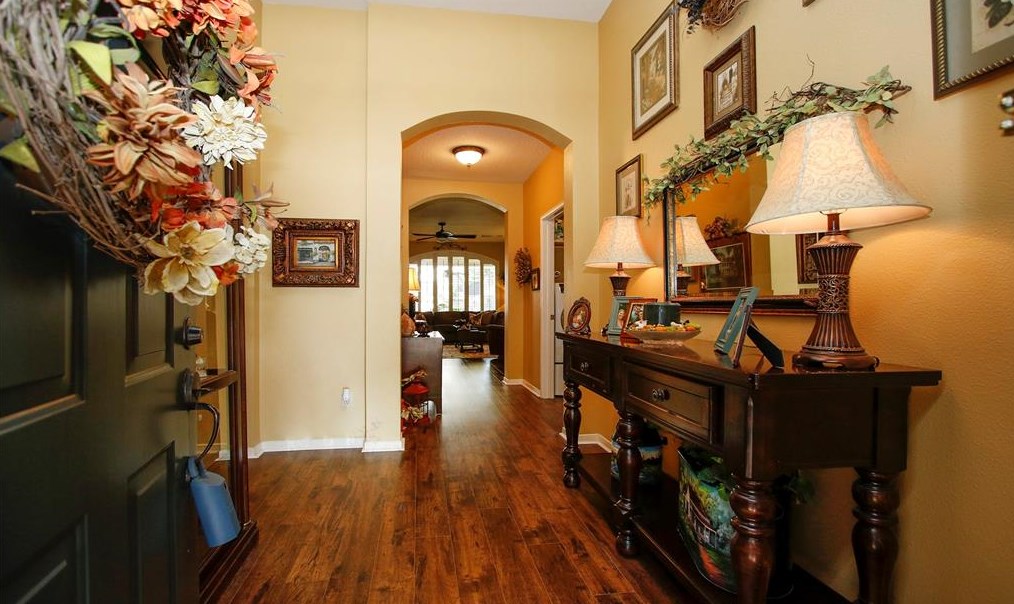 9823 Villa Dr, Houston TX  77061-2753 exterior