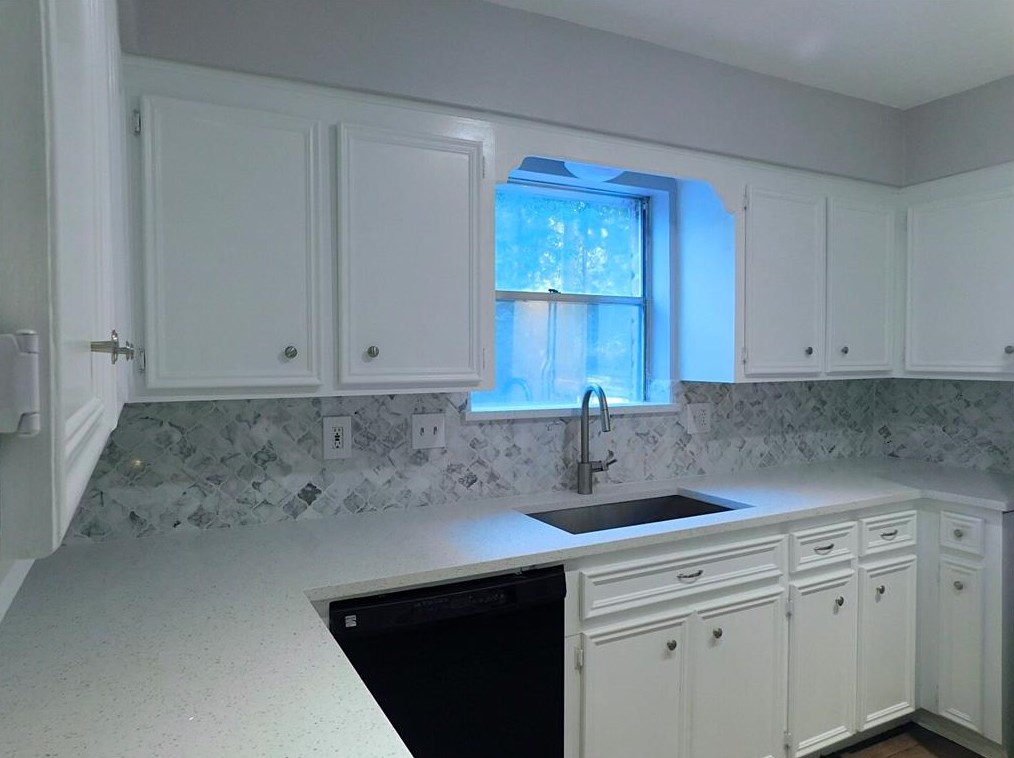 5803 Pinewood Springs Dr, Houston TX  77066-2724 exterior
