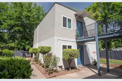 1895 Benton Dr, Redding, CA 96003 - Photo 3
