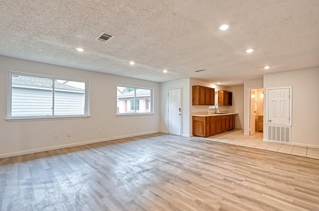 11210 Ash Crk Dr, Houston TX  exterior