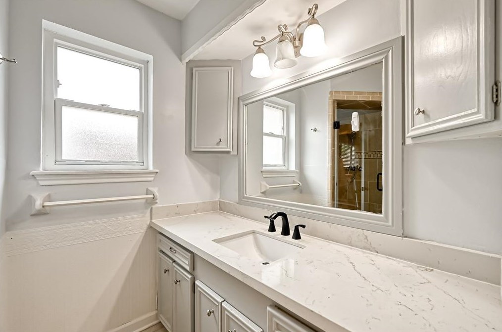 11210 Ash Crk Dr, Houston TX  exterior