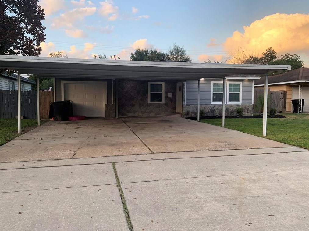 1327 Elton St, Houston TX  77034-1017 exterior