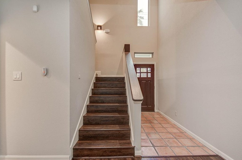 218 Asbury St, Houston TX  77007-8147 exterior