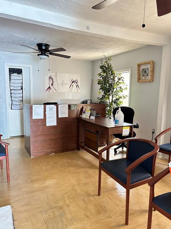 849 Victory Dr, Houston TX  77088-6045 exterior