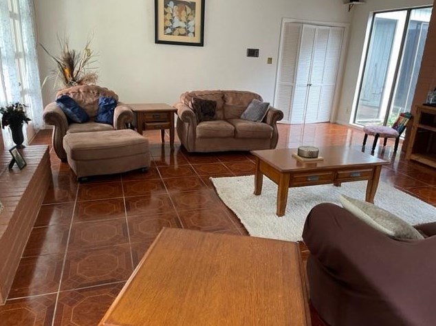 10747 Villa Lea Ln, Houston TX  77071-1510 exterior
