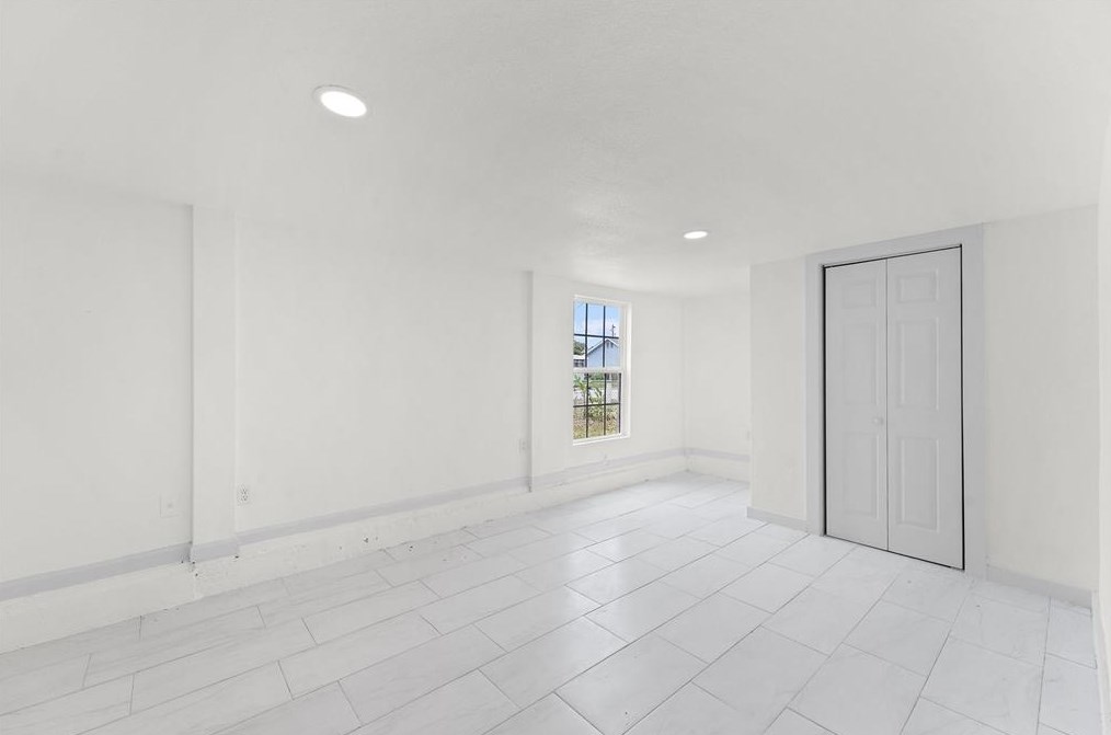 2202 67 St, Galveston TX 77551-1583 exterior