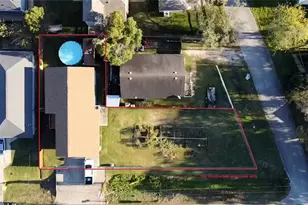 327 Kansas St, Bacliff, TX 77518 - Photo 13