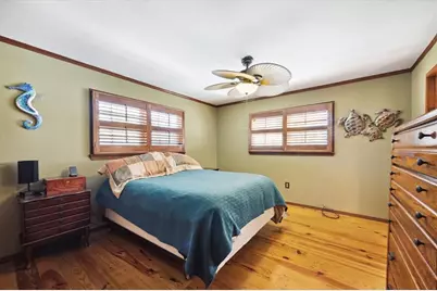 327 Kansas Street, Bacliff, TX 77518 - Photo 7