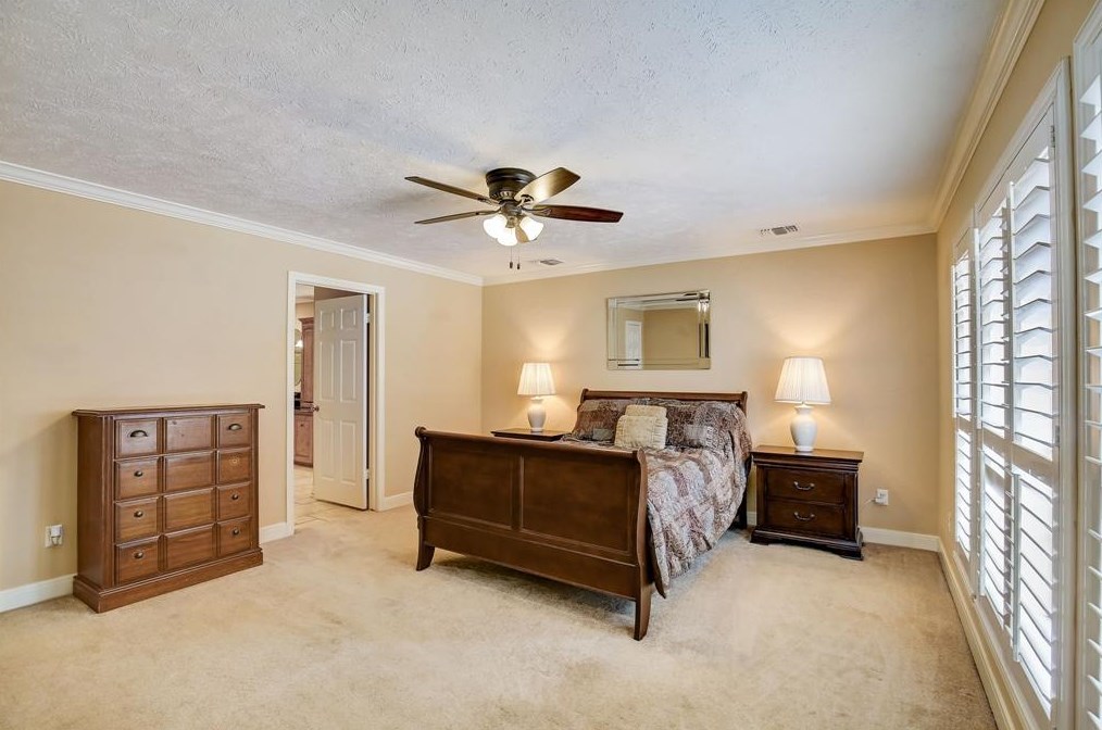 15726 Echo Ldg Dr, Houston TX  77095-2659 exterior