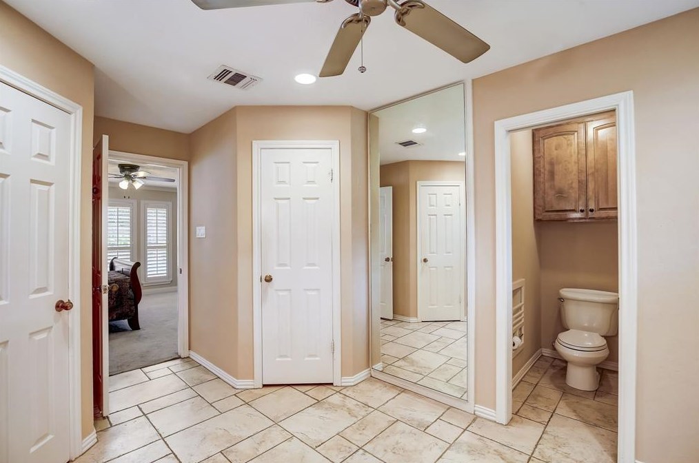 15726 Echo Ldg Dr, Houston TX  77095-2659 exterior