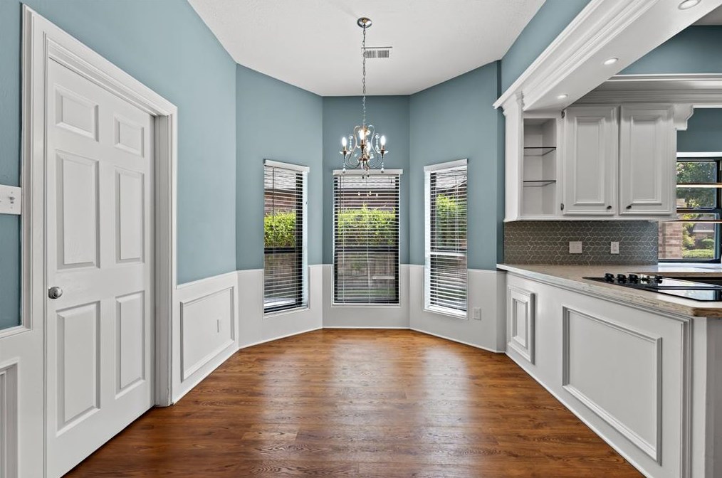 7619 Clb Lk Dr, Houston TX  77095-2645 exterior