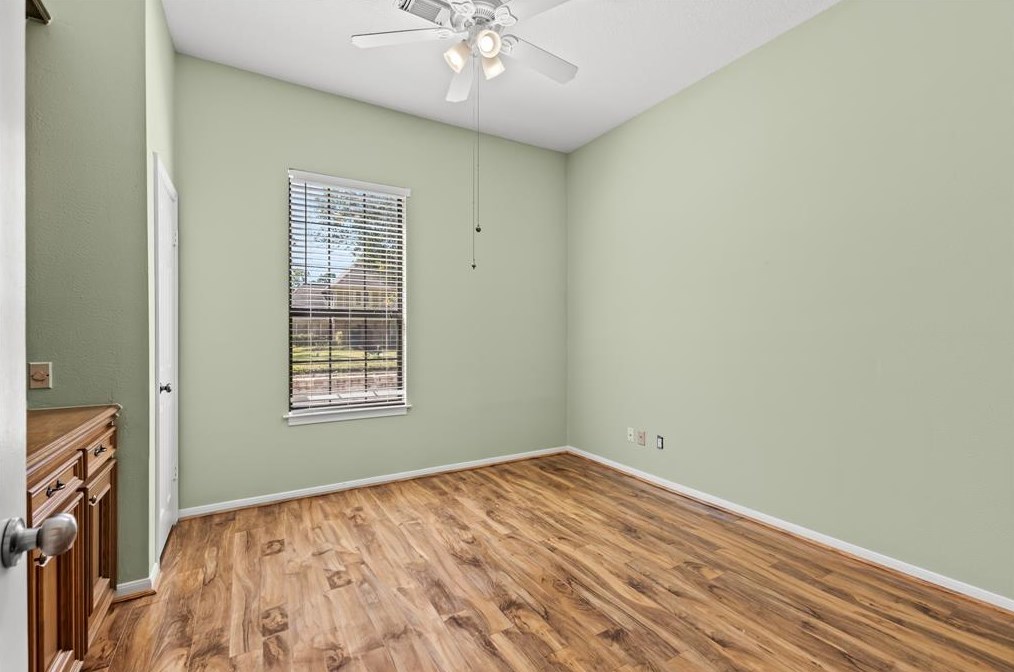7619 Clb Lk Dr, Houston TX  77095-2645 exterior