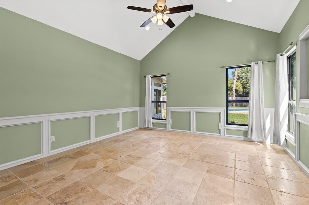 7619 Clb Lk Dr, Houston TX  77095-2645 exterior