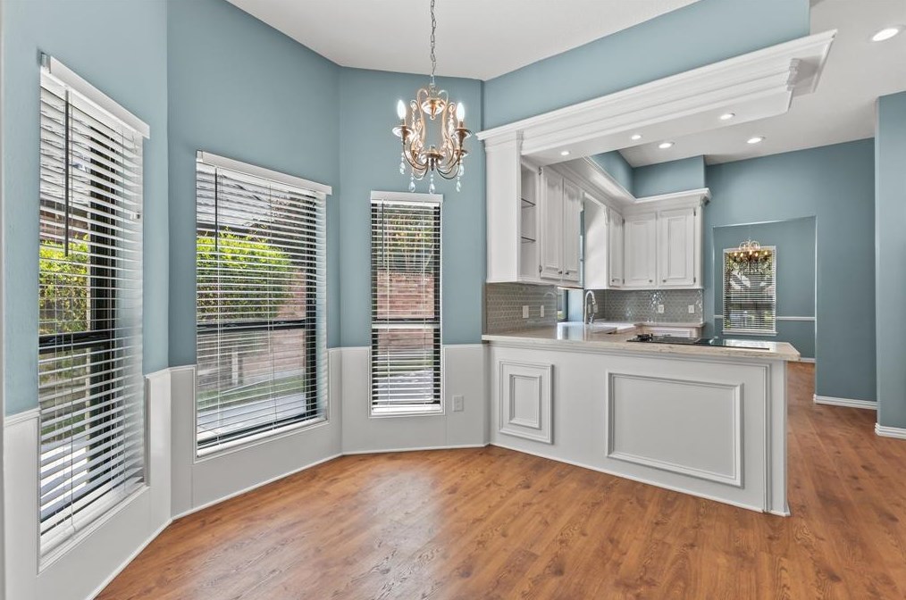 7619 Clb Lk Dr, Houston TX  77095-2645 exterior
