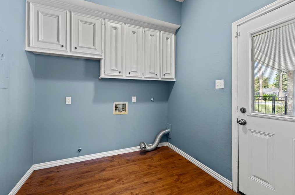 7619 Clb Lk Dr, Houston TX  77095-2645 exterior