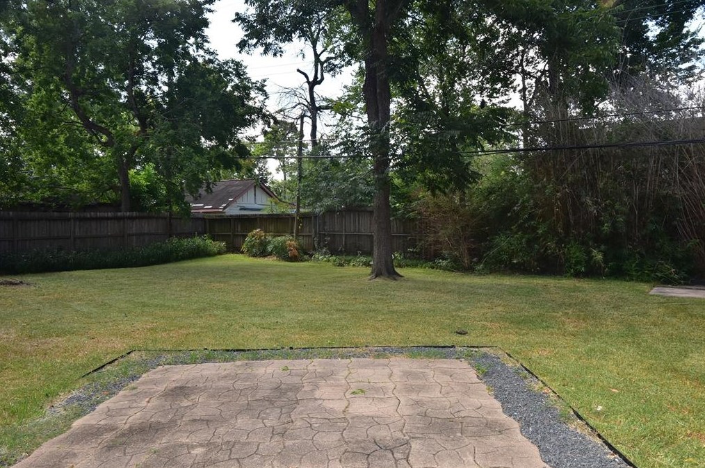 9313 Rosstown Way, Houston TX  77080-7415 exterior