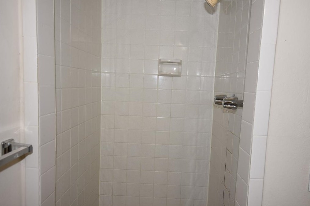 9313 Rosstown Way, Houston TX  77080-7415 exterior