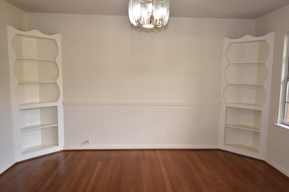 9313 Rosstown Way, Houston TX  77080-7415 exterior
