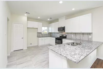 12206 Heather Flower Lane, Houston, TX 77014 - Photo 9