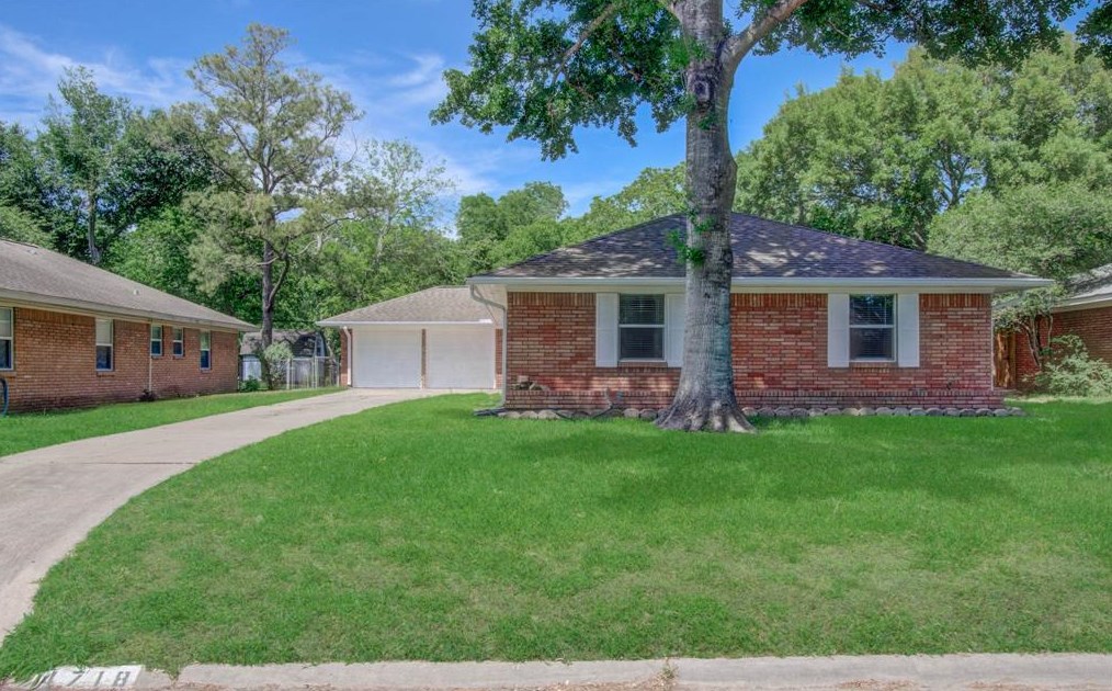4718 Tonawanda Dr, Houston TX  77035-3720 exterior