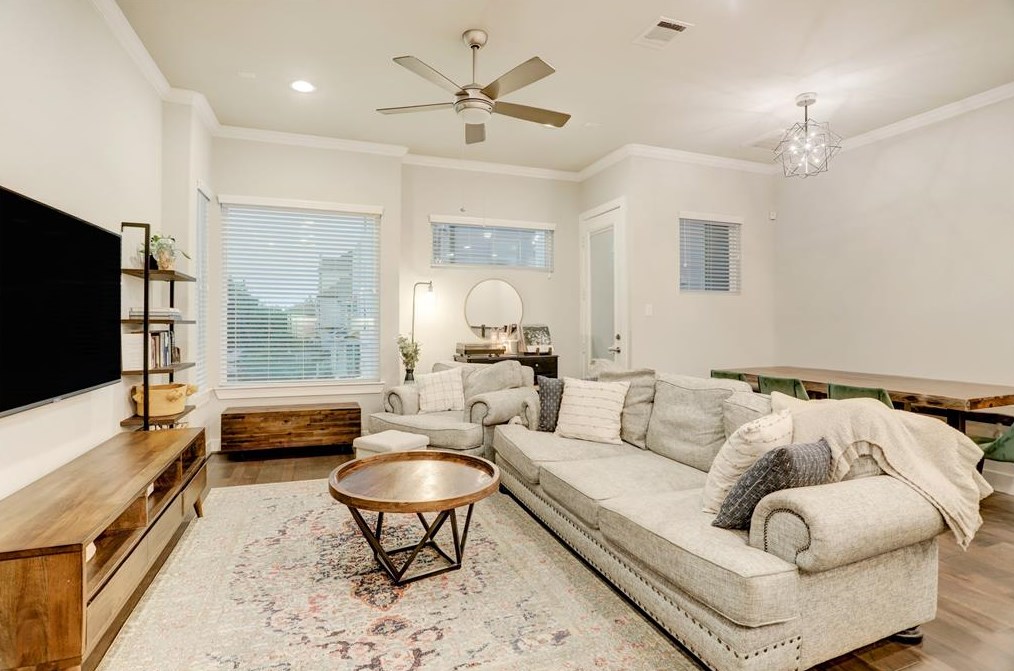 1442 25 St, Houston TX  77008-1620 exterior
