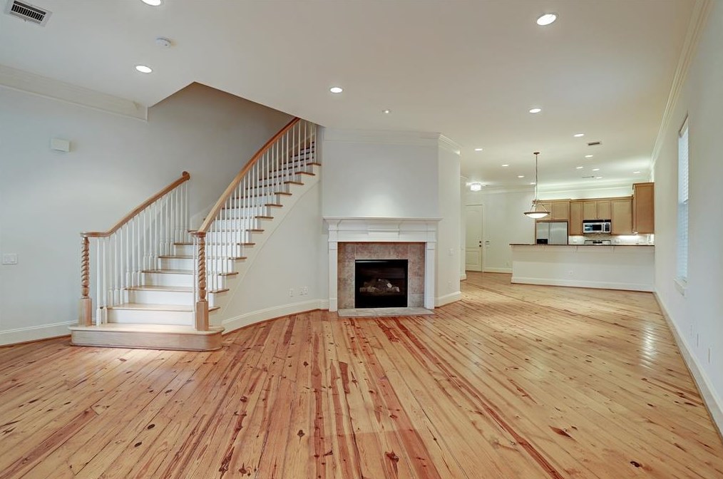 4424 Blossom St, Houston TX  77007-5535 exterior