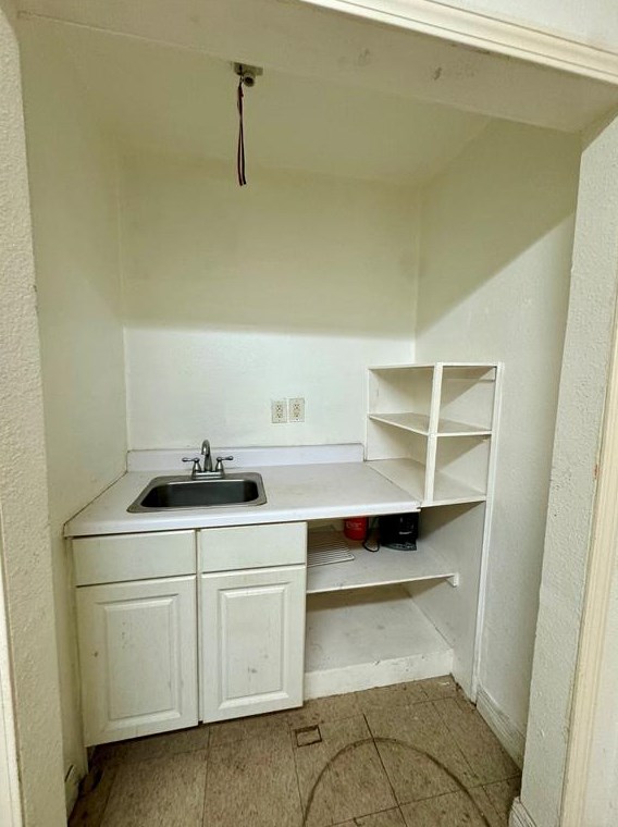 1932 Strawberry Rd, Pasadena TX 77502-3937 exterior