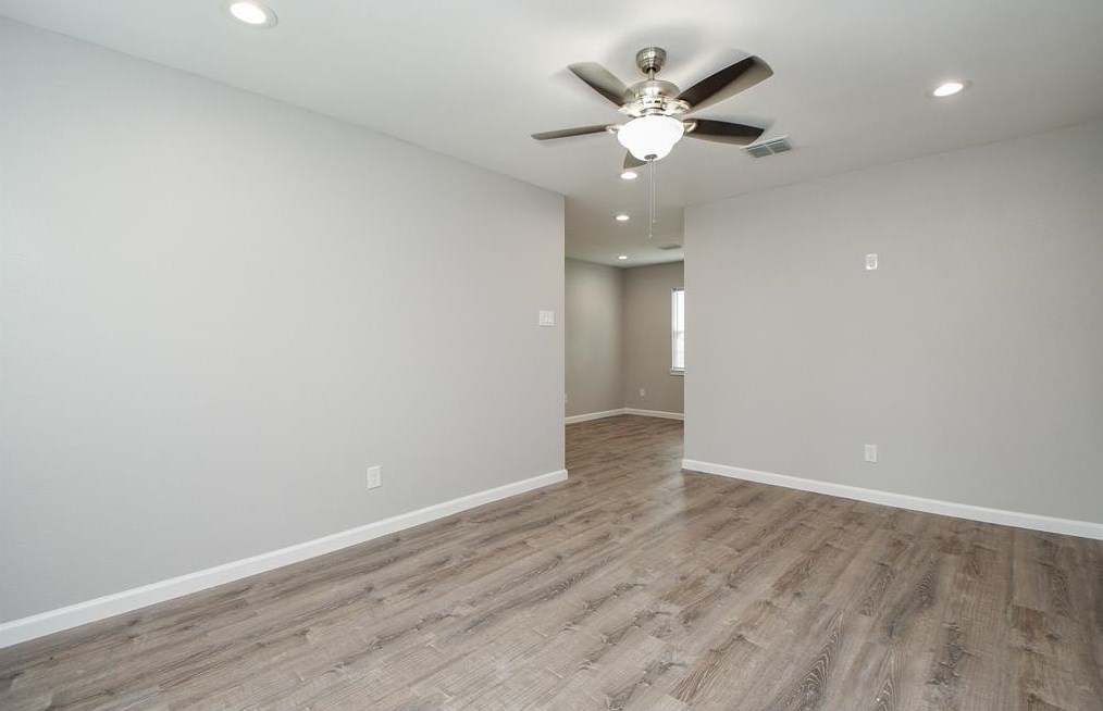 2330 Brea Crest St, Houston TX  77093-1908 exterior