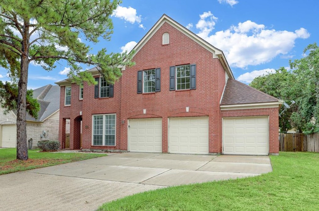 12622 Mardi Gras Dr, Houston TX  77014-2487 exterior