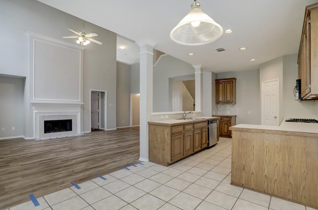 12622 Mardi Gras Dr, Houston TX  77014-2483 exterior