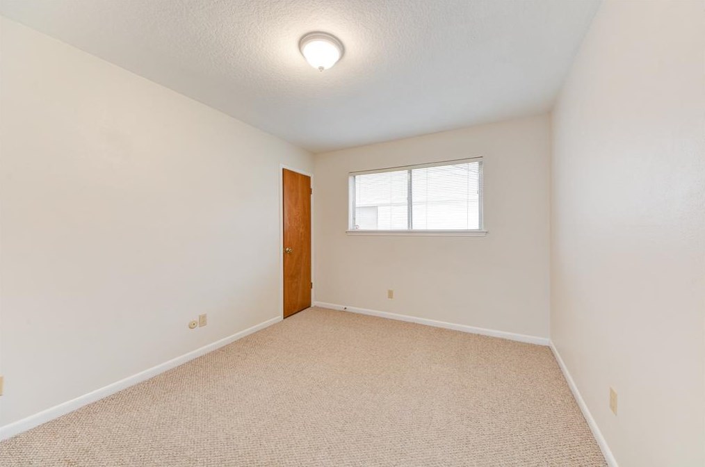 15827 Parksley Dr, Houston TX 77059-4628 exterior