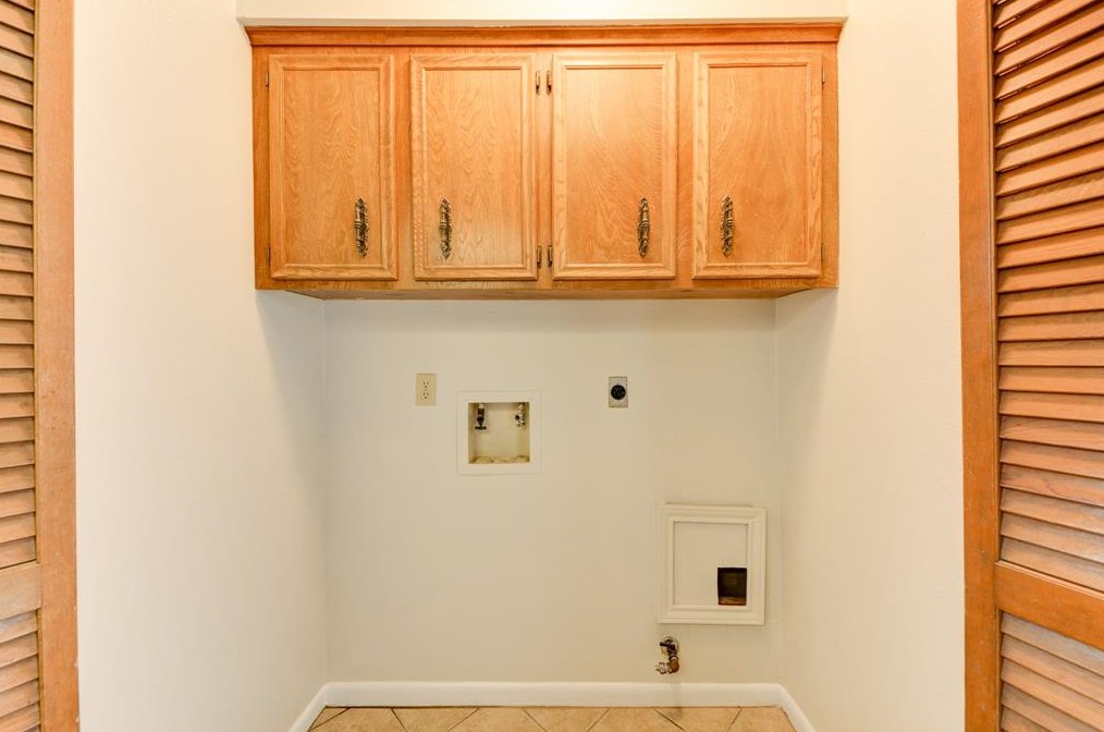 15827 Parksley Dr, Houston TX 77059-4628 exterior