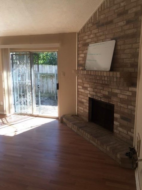 6421 Old Chatham Ln, Houston TX  77035-3977 exterior