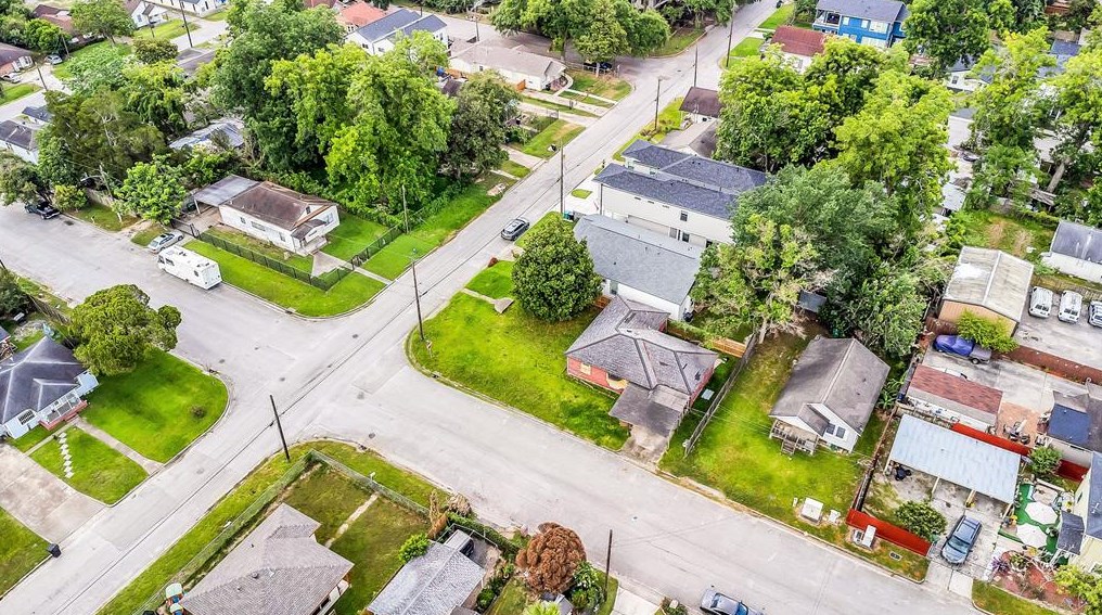 1214 English St, Houston TX  77009-1904 exterior