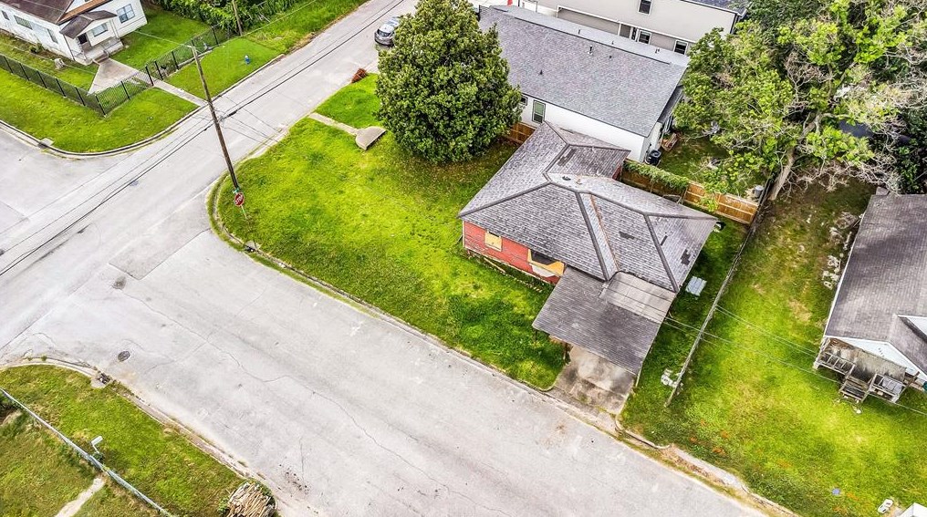 1214 English St, Houston TX  77009-1904 exterior