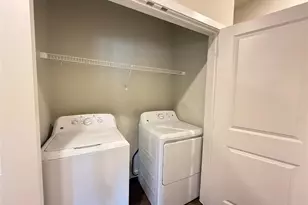 2102 Antoine Dr, Houston, TX 77055 - Photo 9