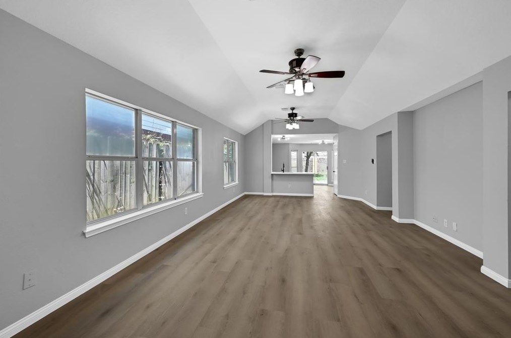 4726 Callery Creek Dr, Houston TX  77053-3118 exterior