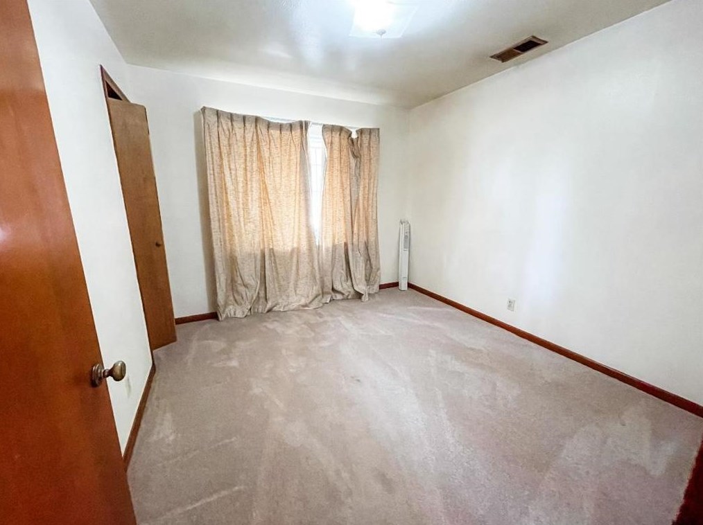 537 Wellington, Houston TX  77076-3835 exterior