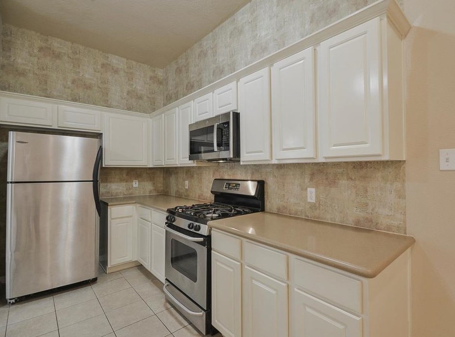 2358 Bermuda Shr Dr, Missouri City TX  77459-2141 exterior