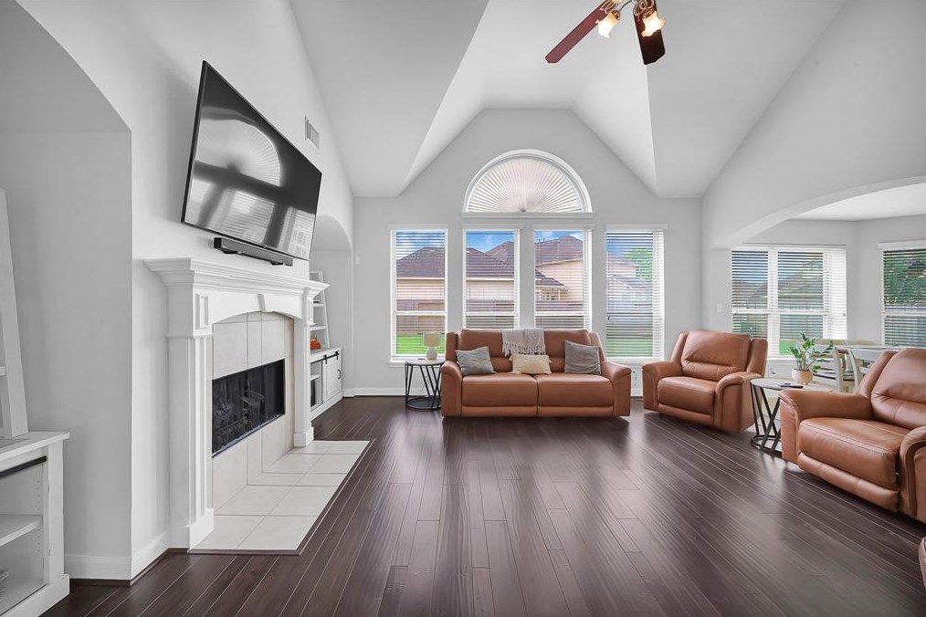 2873 Carrera Ct, League City TX  77573-2290 exterior