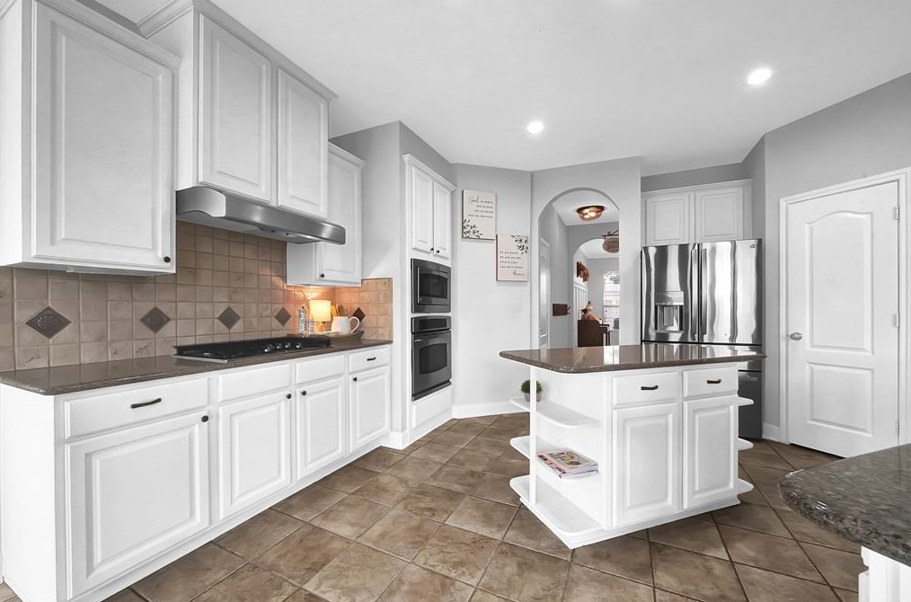 2873 Carrera Ct, League City TX  77573-2290 exterior