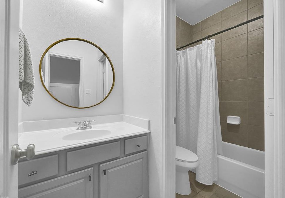 2873 Carrera Ct, League City TX  77573-2290 exterior