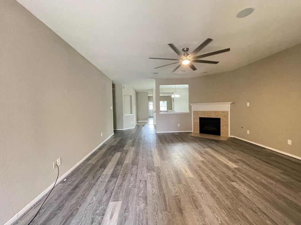 1407 Colonial Manor Dr, Katy TX  77493-2385 exterior