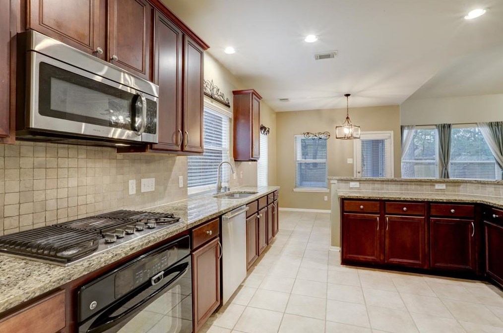 23 Spindle Tree Cir, Spring TX  77382-1478 exterior