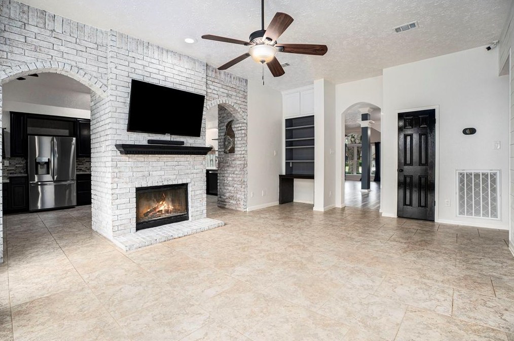 846 Maplewood Fls Ct, Houston TX  77062-2143 exterior