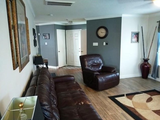 2606 Royal Blue Dr, Houston TX  77088-3340 exterior