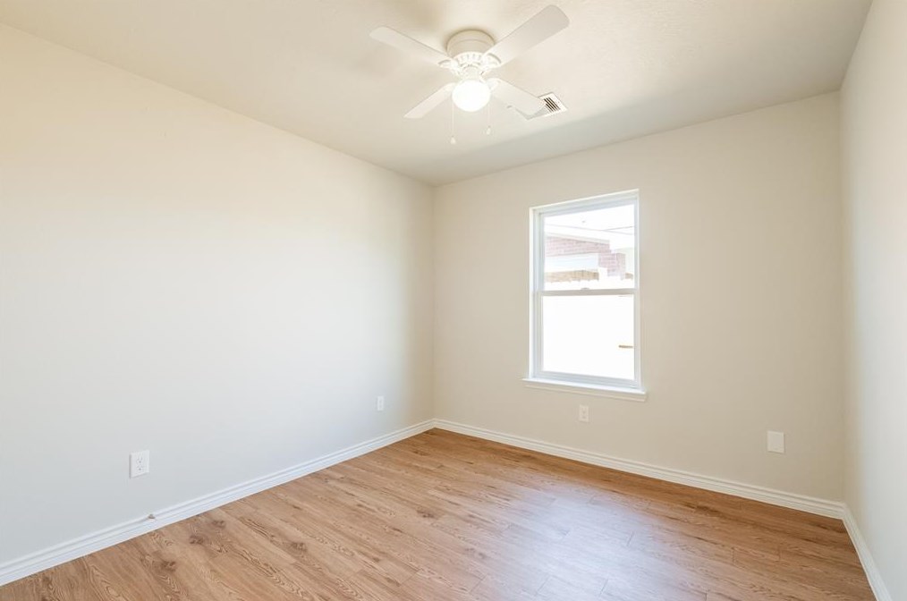 8614 Texas Acorn Ave, Houston TX  77078-1100 exterior